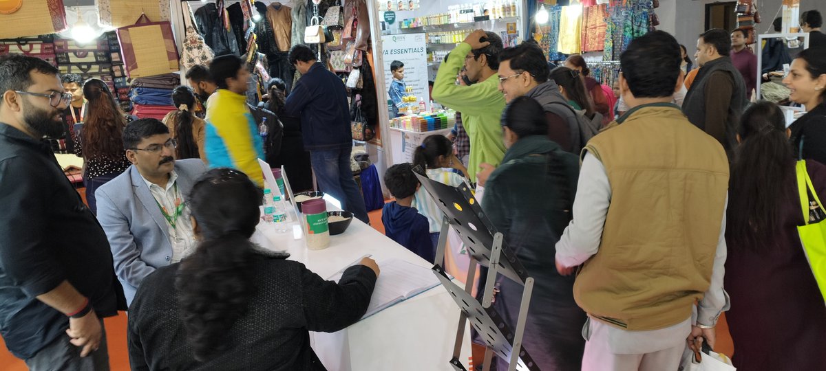 FCI_Delhi's tweet image. 🇮🇳🌾As part of #OMSS Sale promotion, #FCI Pavilion at Hall 6-#IITF2025 is offering visitors a unique opportunity to experience India’s grain diversity firsthand. 
For first time,🌾Rice from Odisha, Chhattisgarh, Telangana, Andhra Pradesh, Punjab &amp;amp; Haryana is available together.🌾