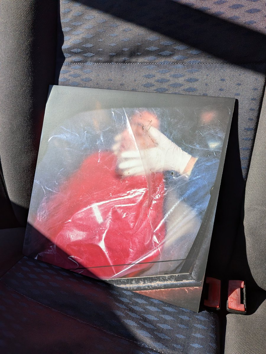 hetta____'s tweet image. Acetate" OUT NOW. Here, there and everywhere. Thanks for sticking around.