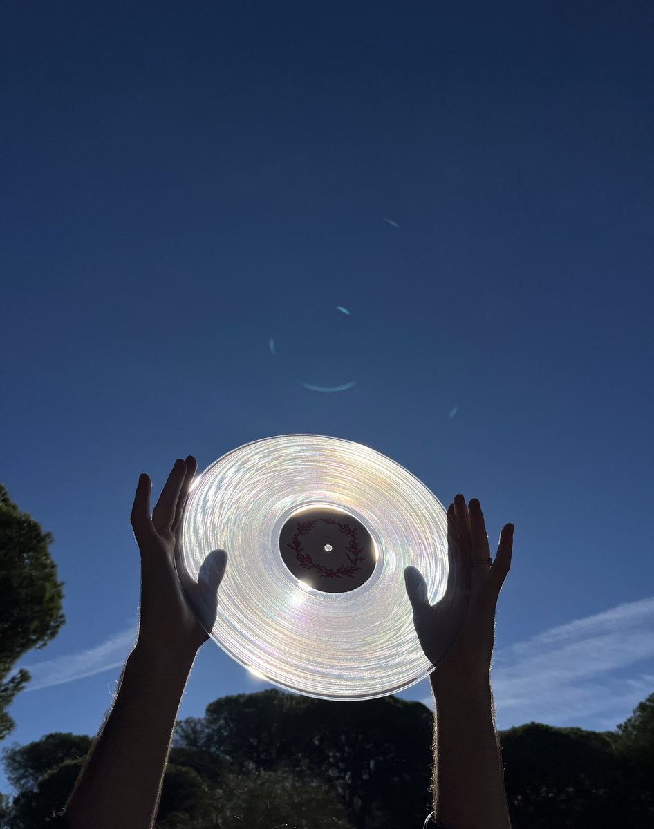 hetta____'s tweet image. Acetate" OUT NOW. Here, there and everywhere. Thanks for sticking around.