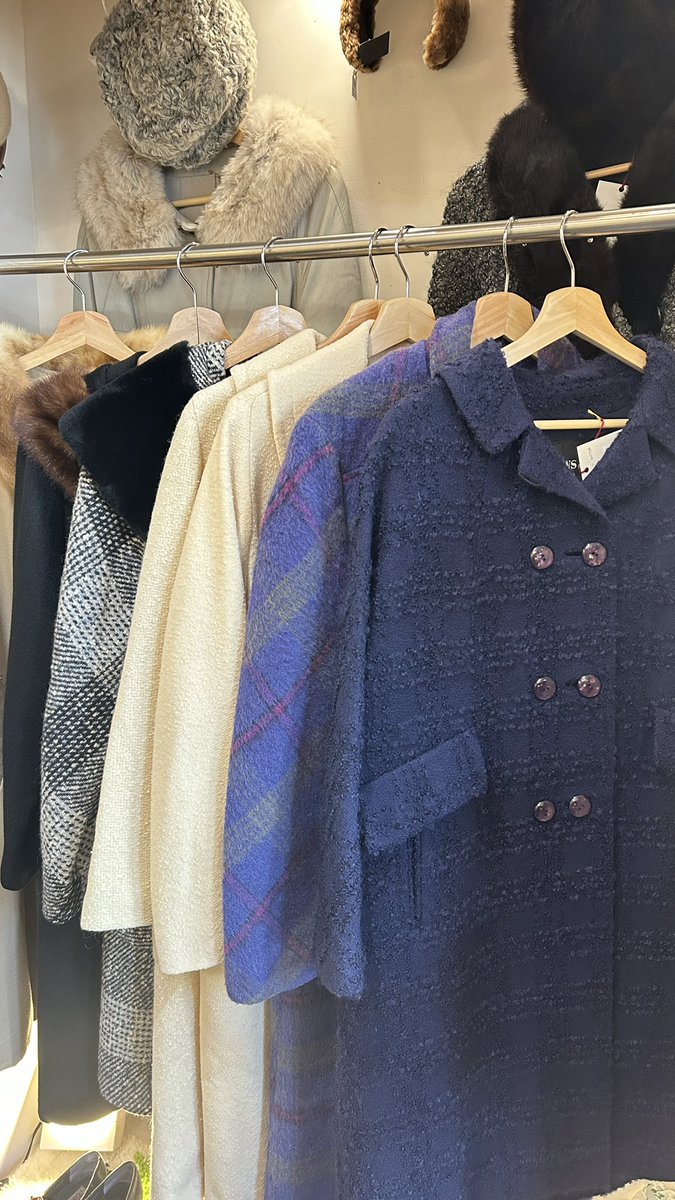 NUTTY_VINTAGE's tweet photo. We have lots of vintage coats in stock this week❣️ https://t.co/ZqCOfS2z6b