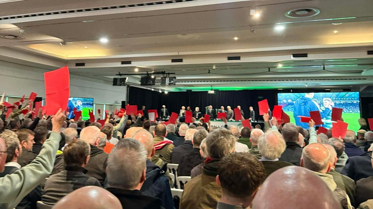 LetsTalkGers's tweet image. Nick Walsh when a Rangers player makes any sort of tackle.