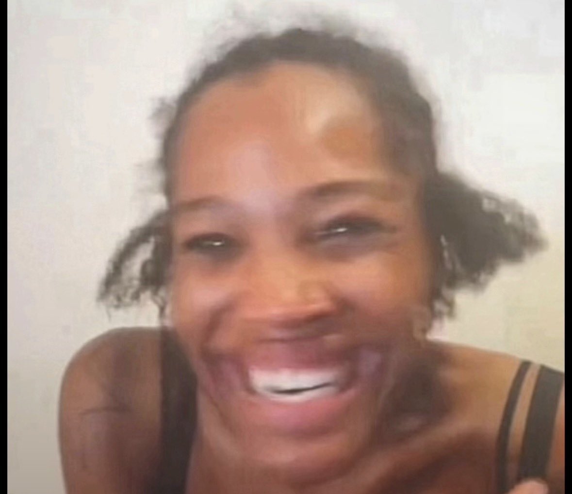 ___ratikyle's tweet image. tutal tinatarantado lang din naman tayo ng miss universe eh bat di na lang si herlene budol ang ipadala naten next year