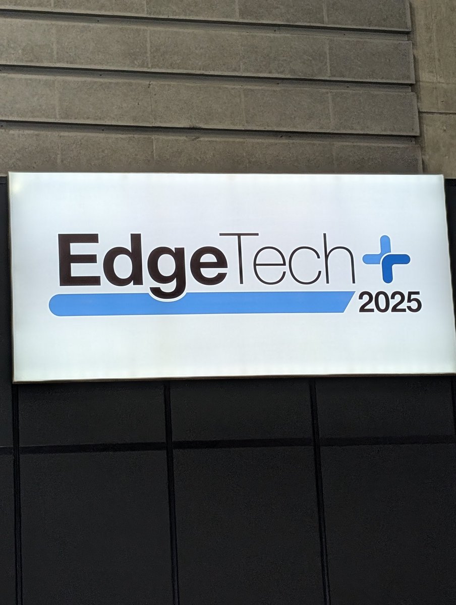 104_Arai's tweet image. 今週はAI関連の無料セミナーに参加してみた…世の中は生成AI→エージェントAI→フィジカルAIに進化するらしい…ハードとソフトが一体となるフィジカルAIの時代は日本との相性良さそう…まだまだ日本も行けそうな気がしてきた
#EdgeTech2025