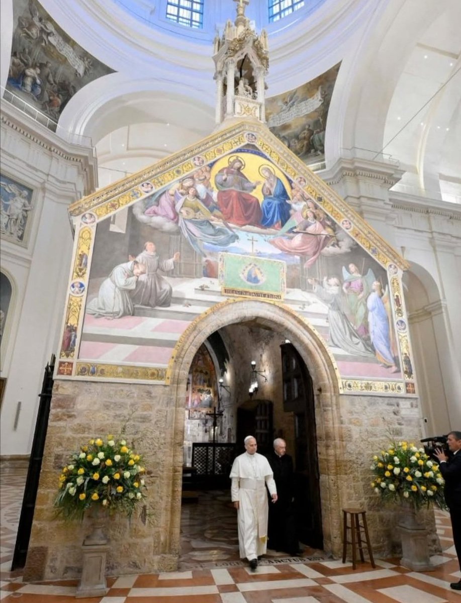 FriarEmma1's tweet image. Pope Leo XIV in Assisi:
A place that recalls peace, fraternity and respect for creation! St Francis of Assisi,  Pray for us