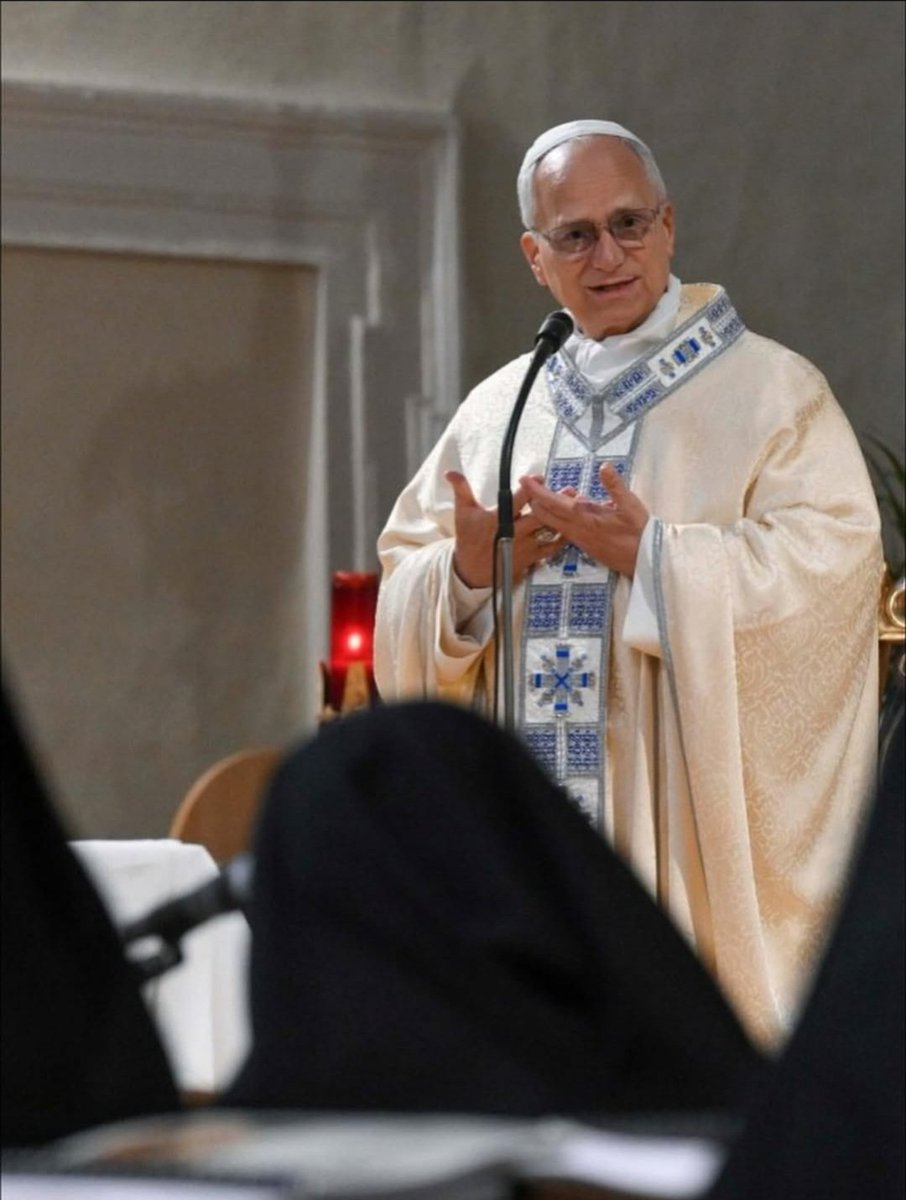 FriarEmma1's tweet image. Pope Leo XIV in Assisi:
A place that recalls peace, fraternity and respect for creation! St Francis of Assisi,  Pray for us