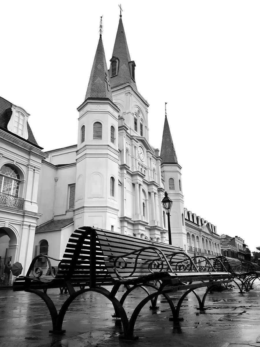 Nothin' lasts forever 
Even cold November rain 

#NewOrleans #NovemberRain