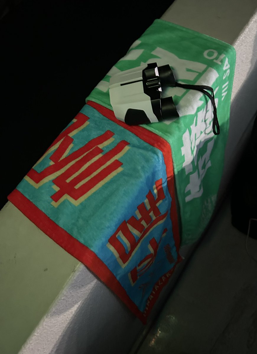 千秋楽お疲れ様でした！
席はまさかの最後列でステージモニターも機材でほとんど見えない席でした...
でもWアンコに16th発表で激アツだったので良しです🙆
#MONSTERGROOVE2025
#ぶっちぎりに笑おうか