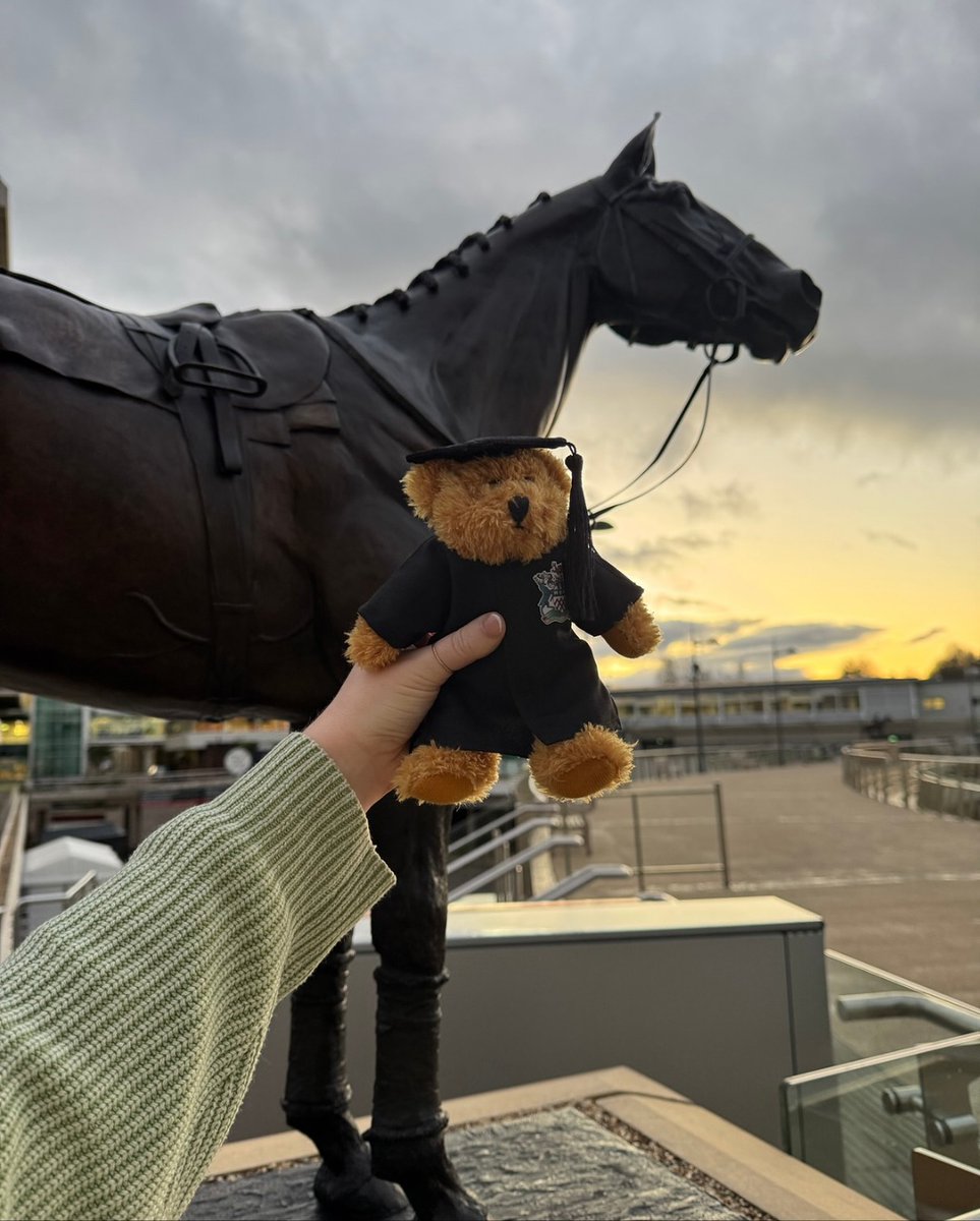 uniofglos's tweet photo. Brad the Grad is ready to watch everyone graduate on day 3!🎓👀

You can get your own Brad the Grad from the SU🤩 Roll on day 3 #GlosGrads 💙

#UoG #UniOfGlos #TeamGlos #Graduation #Students #Uni https://t.co/OGMUENb6CF