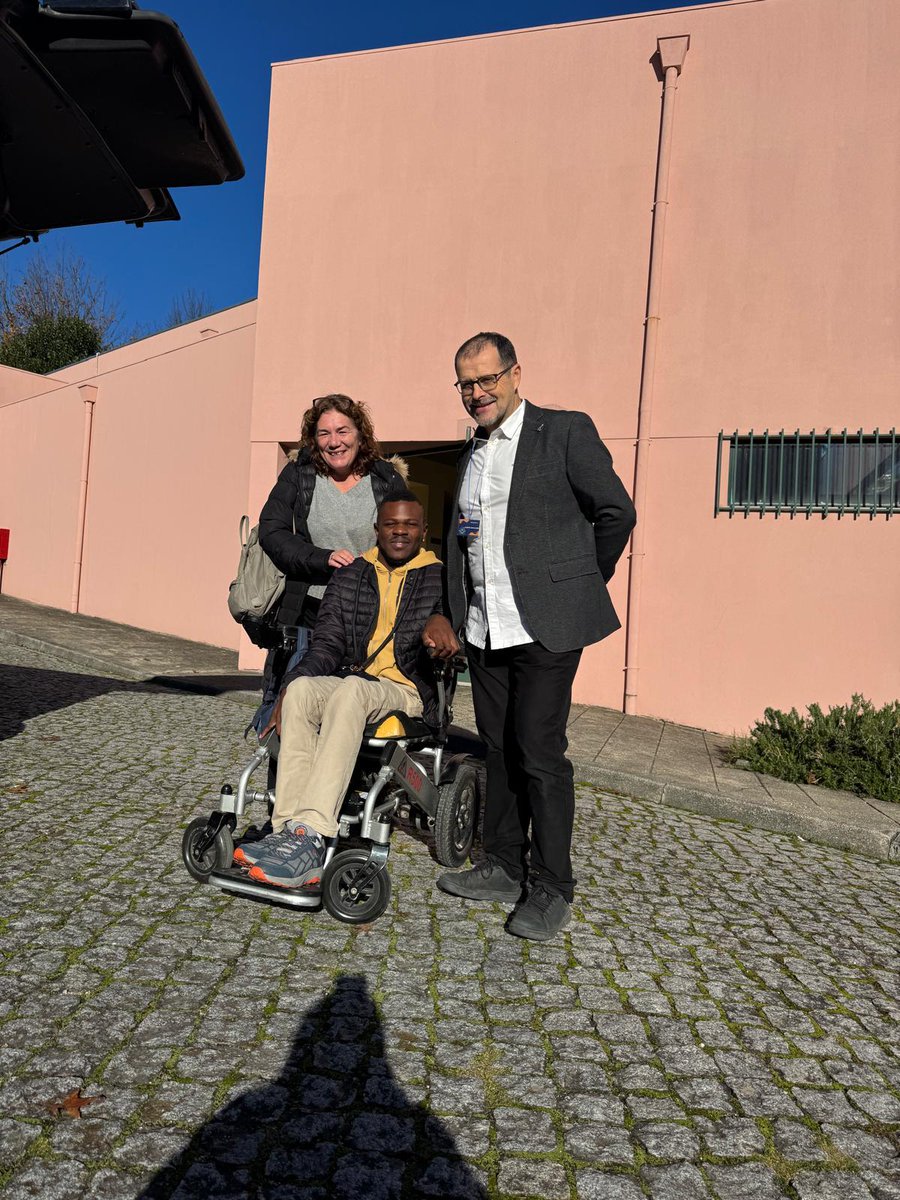 👉🏼El IES Abastos está participando en una movilidad internacional de Skills dentro del marco Erasmus+ en Penafiel (Portugal). 🇵🇹 La competición se ha articulado por medio de un hackathon que impulsa la integración de la sostenibilidad y la transformación digital en la FP