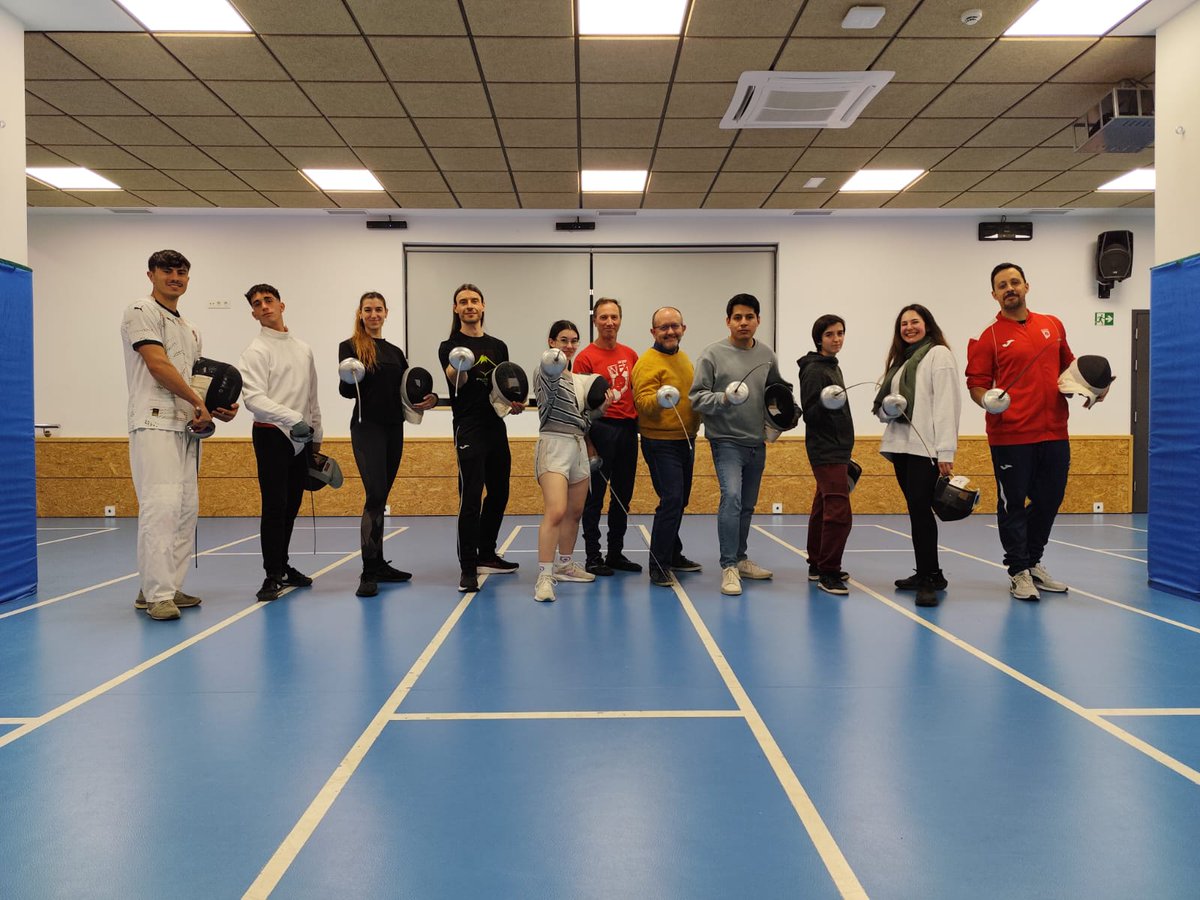 inefmadrid's tweet image. #UPMConecta🤺 Gran acogida con aforo completo en el Taller de #Esgrima celebrado en @inefmadrid durante la Semana de UPM Conecta de @La_UPM 
#somosupm #ccafyd