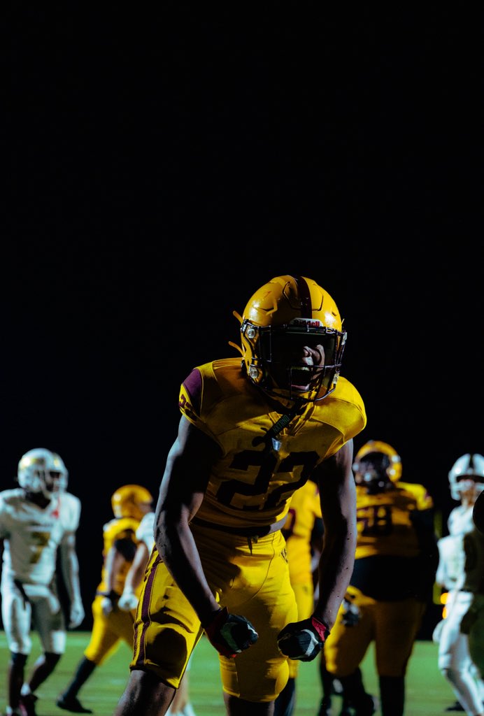 emorymcclainjr's tweet image. Check out my Junior Regular season highlights! (Emory McClain Jr. 382 yds, 1,152 All Purpose Yards, 4tds, 87 carries.)
@DubCFootball @coachSamGreiner @TheCoachLj 

Acceleration and Speed:✅
Vision and Hole Recognition:✅
Contact Balance and Power:✅
Receiving Skills:✅
Pass…