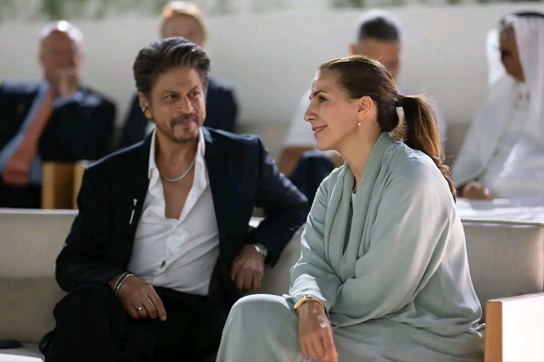 TeamSRKWarriors's tweet photo. New set of recent visuals of King Khan captured at the Natural History Museum in Dubai 🔥

#ShahRukhKhan https://t.co/nFzadtTX2d