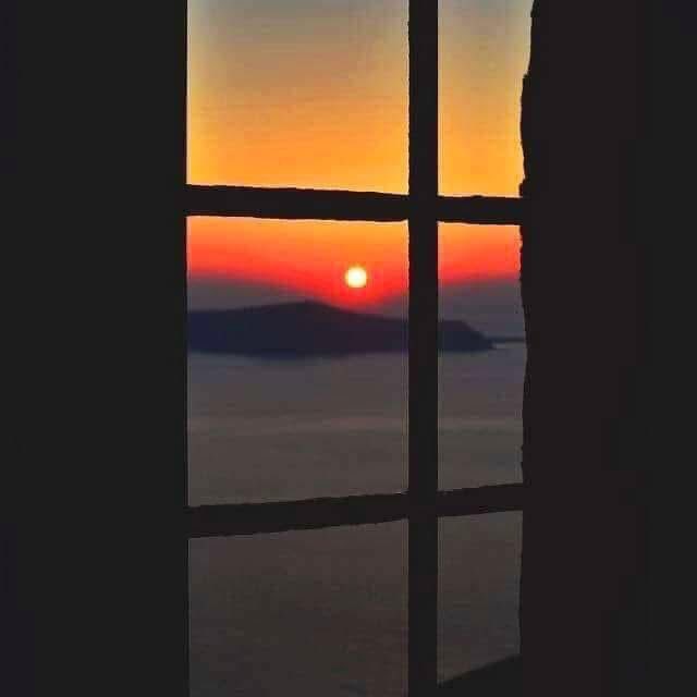 ...hep konuşursan  ,hiç bir şey duyamazsin ,
durup , dinlemek lazım....

Kızılderili atasözü