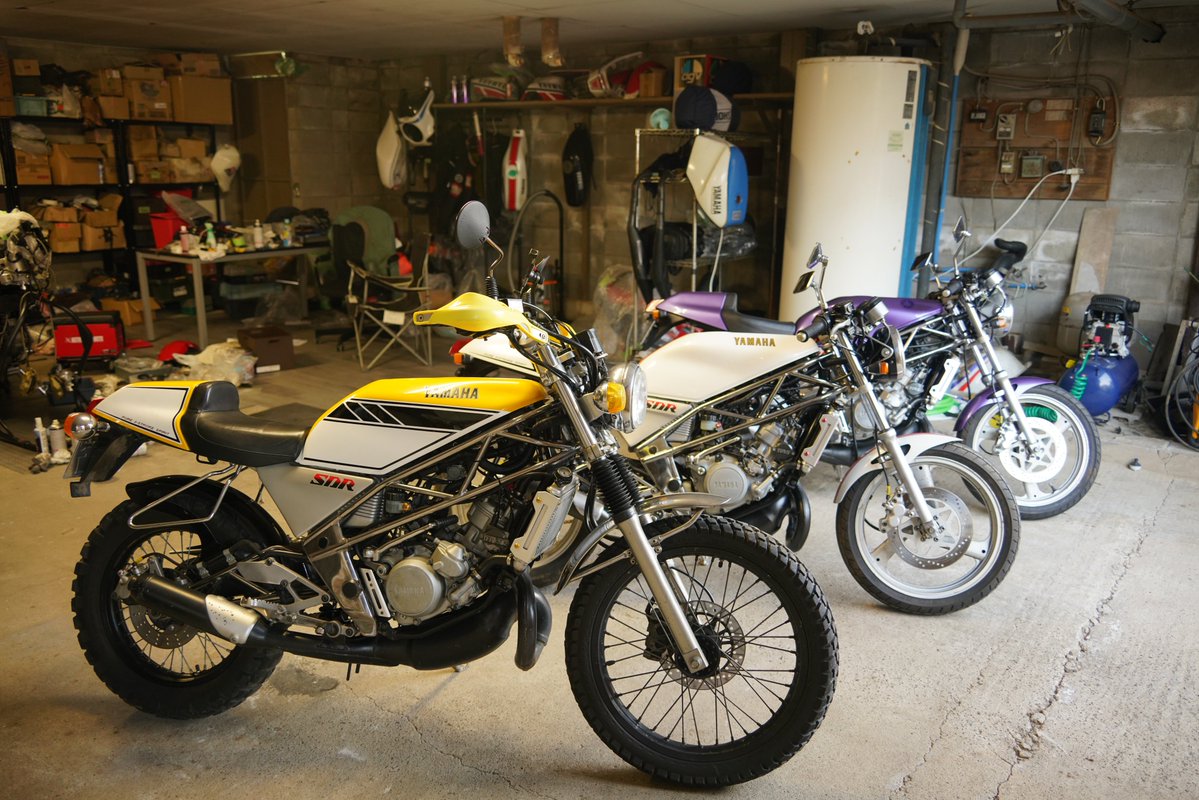 Tirumu's tweet image. 僕はSDR乗りですが、ジャンクのSDRを2台5万円で購入した後、もう1台部品取りに付けて貰えて、「3個イチすればいいよ！」と気を利かせて貰ったんだけども、「あれ、もしかして3台とも書類あるから3台作れるかも？」と閃いて、レストアして、動くSDRを3台仕上げたので、みんな、SDRはいいぞ！？