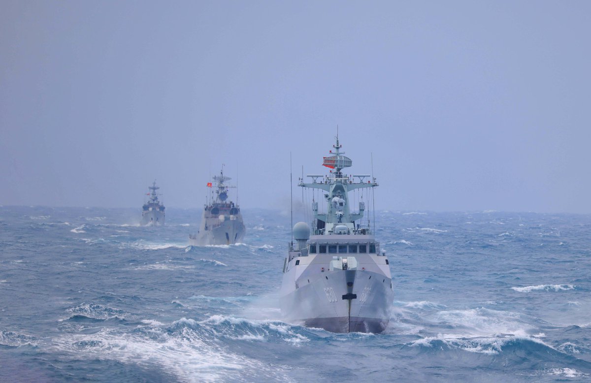 China_Navy's tweet image. 【The 39th China-Vietnam Joint Patrol in the Beibu Gulf  Concludes Successfully】In accordance with relevant agreement agreed between the Chinese and Vietnamese militaries and the annual schedule, the PLAN and the VPN ship formation conducted the 39th joint patrol in the Beibu…