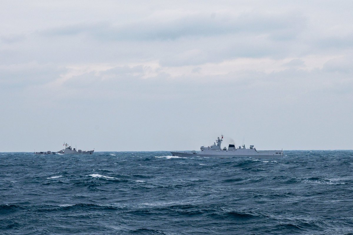 China_Navy's tweet image. 【The 39th China-Vietnam Joint Patrol in the Beibu Gulf  Concludes Successfully】In accordance with relevant agreement agreed between the Chinese and Vietnamese militaries and the annual schedule, the PLAN and the VPN ship formation conducted the 39th joint patrol in the Beibu…