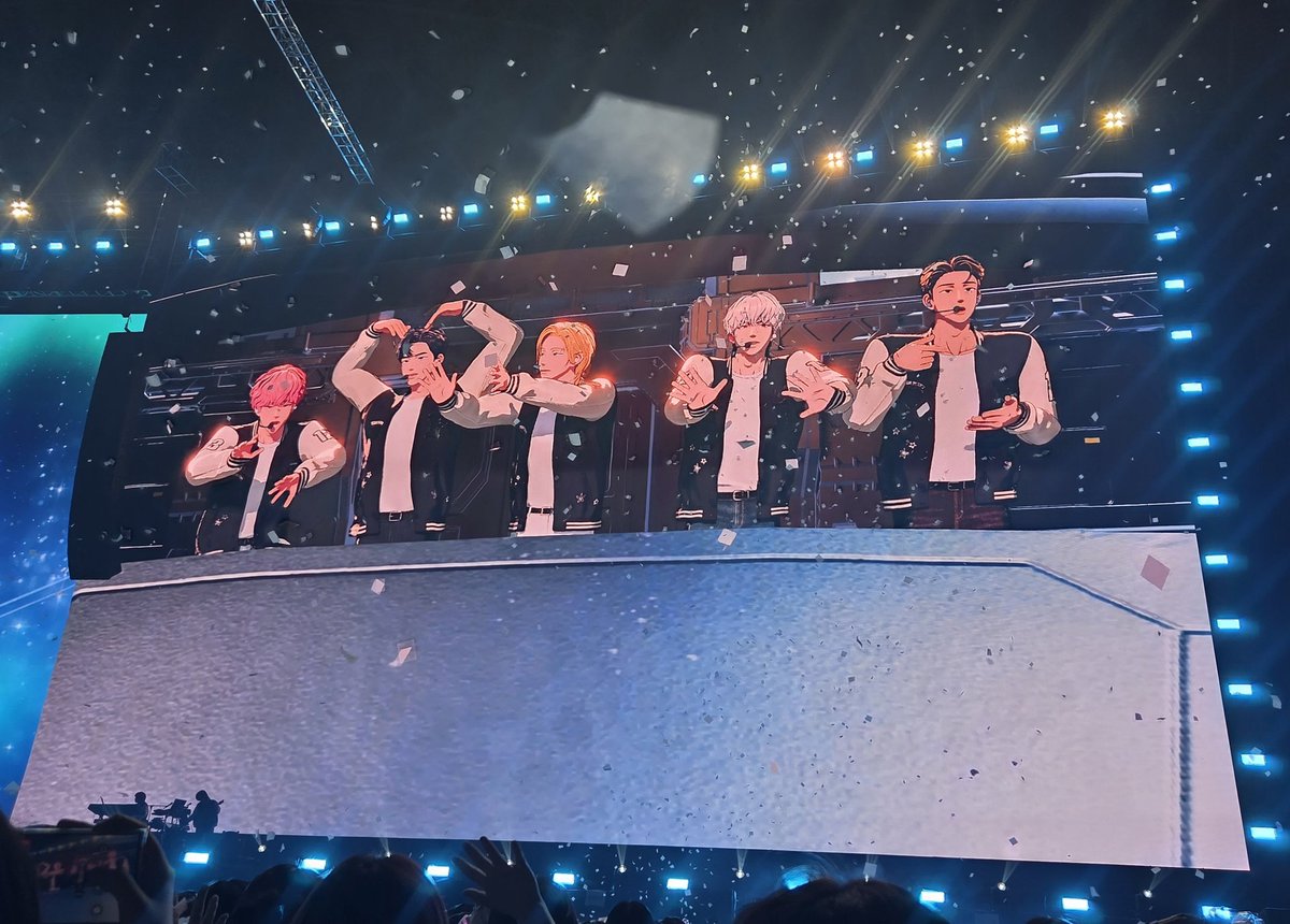 우주선 안에서까지 인사해주는 유교아이돌