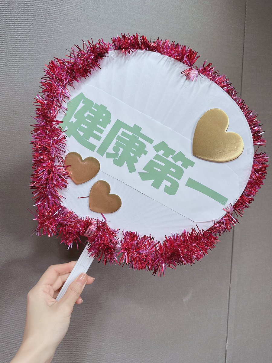 Thank you for checking the latest #kakiradi 🦪
番組スタッフさんからもリスナーさんからも、とてもあたたかなお心遣いと素敵なメッセージをいただきました🥲ありがとうございます！
これからも健康第一でがんばります✨

完全版では、お誕生日仕様のスイーツをいただきました🤭