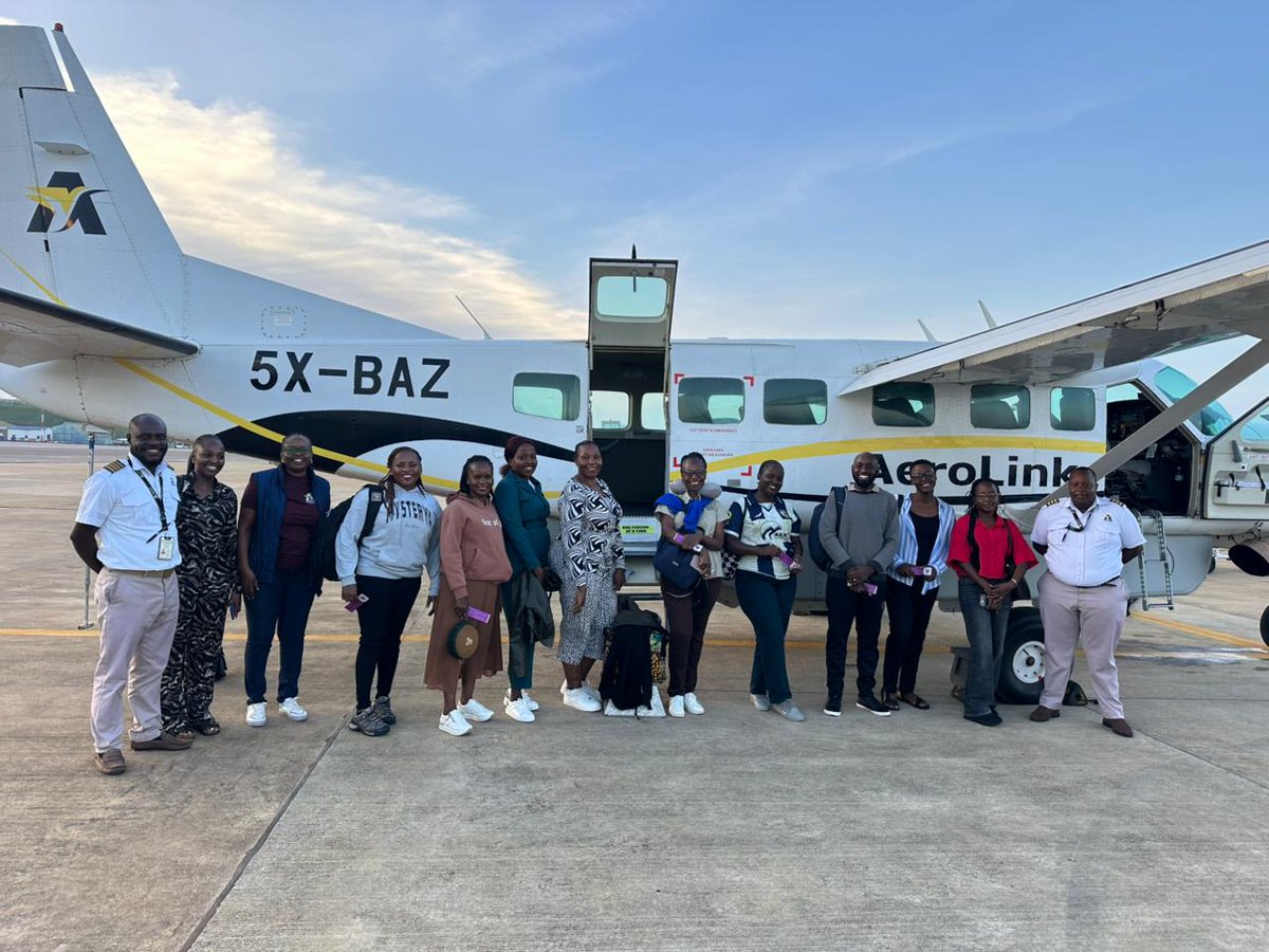 AerolinkUganda's tweet image. Next stop: #Bwindi &amp;amp; #Ishasha! 🛫 We’re honored to host these top agents on a FAM trip to #QueenElizabethNationalPark. Thank you for trusting #AeroLink with the journey! 🌿🦁