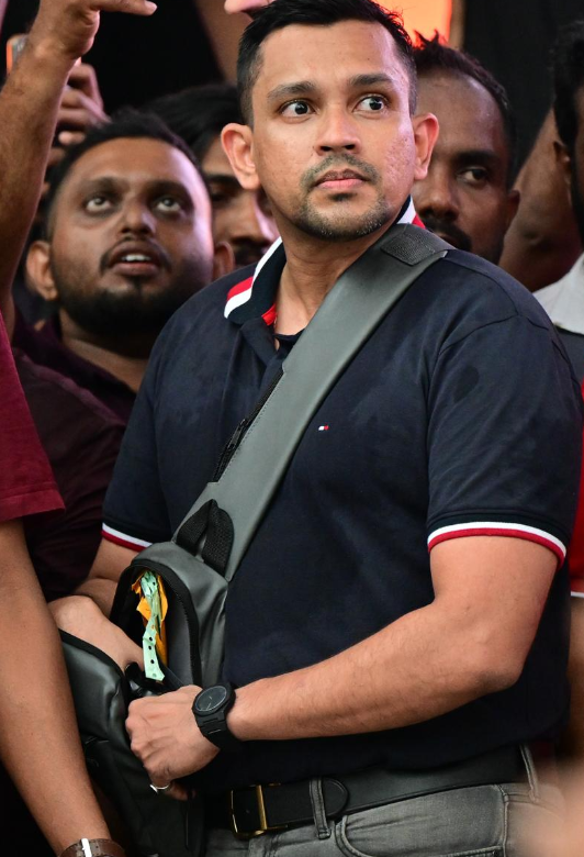 සිවුර tweet media