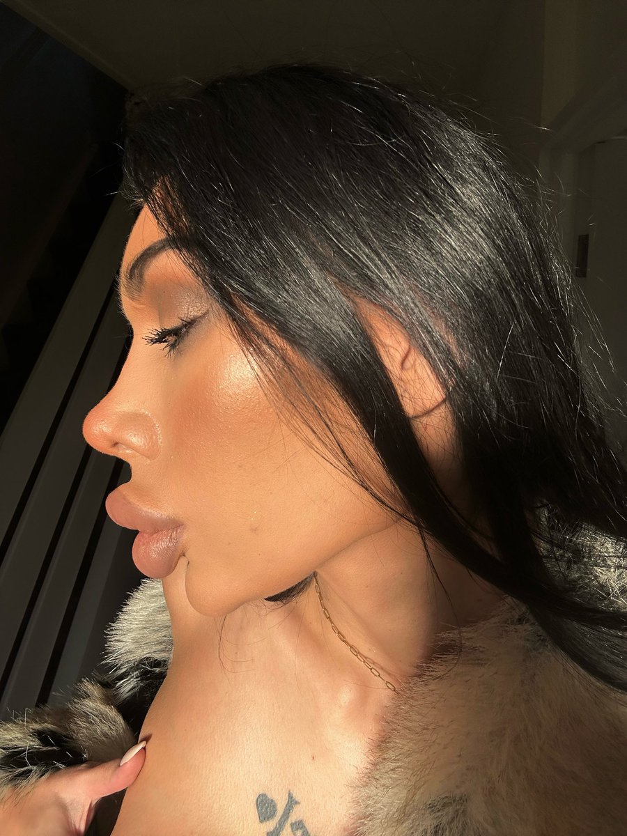 Freakyprinces33's tweet photo. #SugarBaby
#SBLife
#SpoiledPrincess
#LuxuryBabe
#HighMaintenance
#SpendOnMe
#TreatMeRight
#LevelUpLifestyle
#PrincessTreatmentOnly https://t.co/ctaAUglP7n