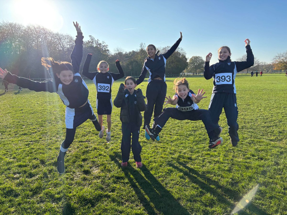 stcatherinessch's tweet image. 🏃‍♀️ Year 6 athletes had a fantastic morning in Bushy Park Under 11 Richmond Borough Cross Country. 🏃‍♀️ A special mention goes to Ria, who finished in 19th place. 🏅 🌟 

#SCSdeedsnotwords #SCSgirlseducation #SCSPrep #SCSCrossCountry #RichmondCrossCountry #Year6Sports #GirlsInSport