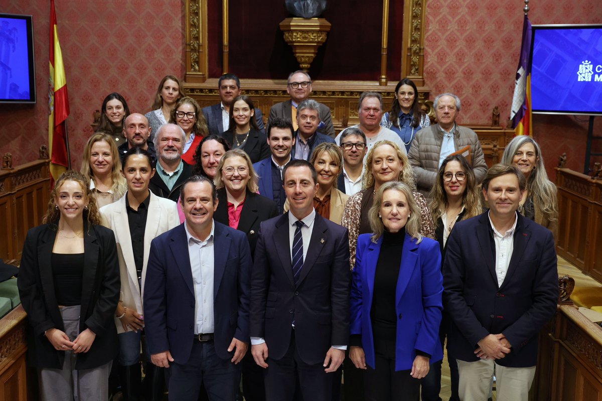 Avui hem signat els convenis amb 45 ajuntaments de Mallorca per reforçar les polítiques de joventut. Destinam 600.000 € enguany per impulsar serveis de dinamització i projectes que donin oportunitats al nostre jovent. El 2026, augmentam la convocatòria fins als 650.000 €.