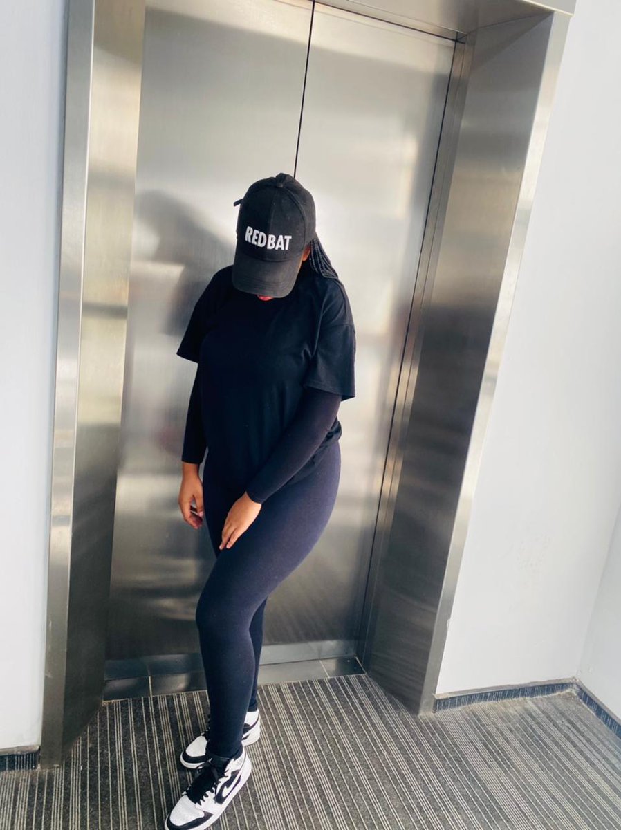 "For every survivor , for every name we refuse to forget, for all women" 💜💜

#womenshutdown 
#StopGBV