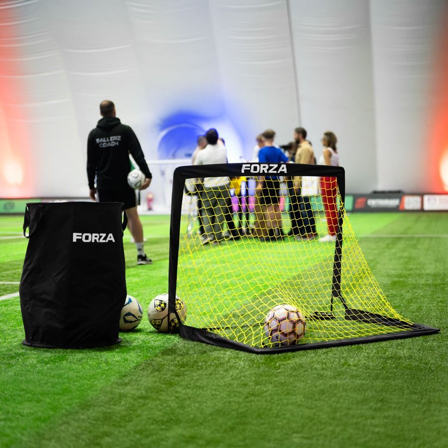 forza_goal's tweet photo. Your training, your way!
Pick your FORZA Flash Square Pop-Up: 3ft, 4ft, 5ft, or 7ft - then own every drill. 💥
https://t.co/Im9IGhwTMP
#NetWorldSports #FORZA #FindYourFORZA #SquarePopUpGoal #Goal #Football #Training https://t.co/JqfiQkpAqn