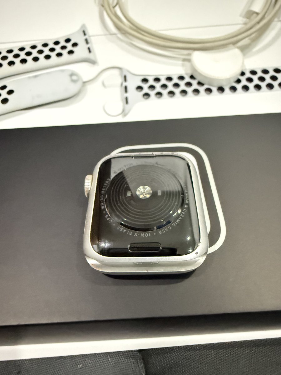 Justforgetit16's tweet image. Apple watch SE1 40M GPS 
ส่งต่อ / ขาย 3700 บาท พร้อมโอนลดได้ 
ตำหนิตามการใช้งาน
สุขภาพแบต 86% 
อุปกรณ์เดิมครบ กล่อง สายชาร์จ 
นัดรับแค่วันที่22-24 สยาม ไอคอนสยาม mbk 
ส่งแมสออกค่าส่งเอง
#applewatchมือ2   #applewatchse #ส่งต่อapplewatch