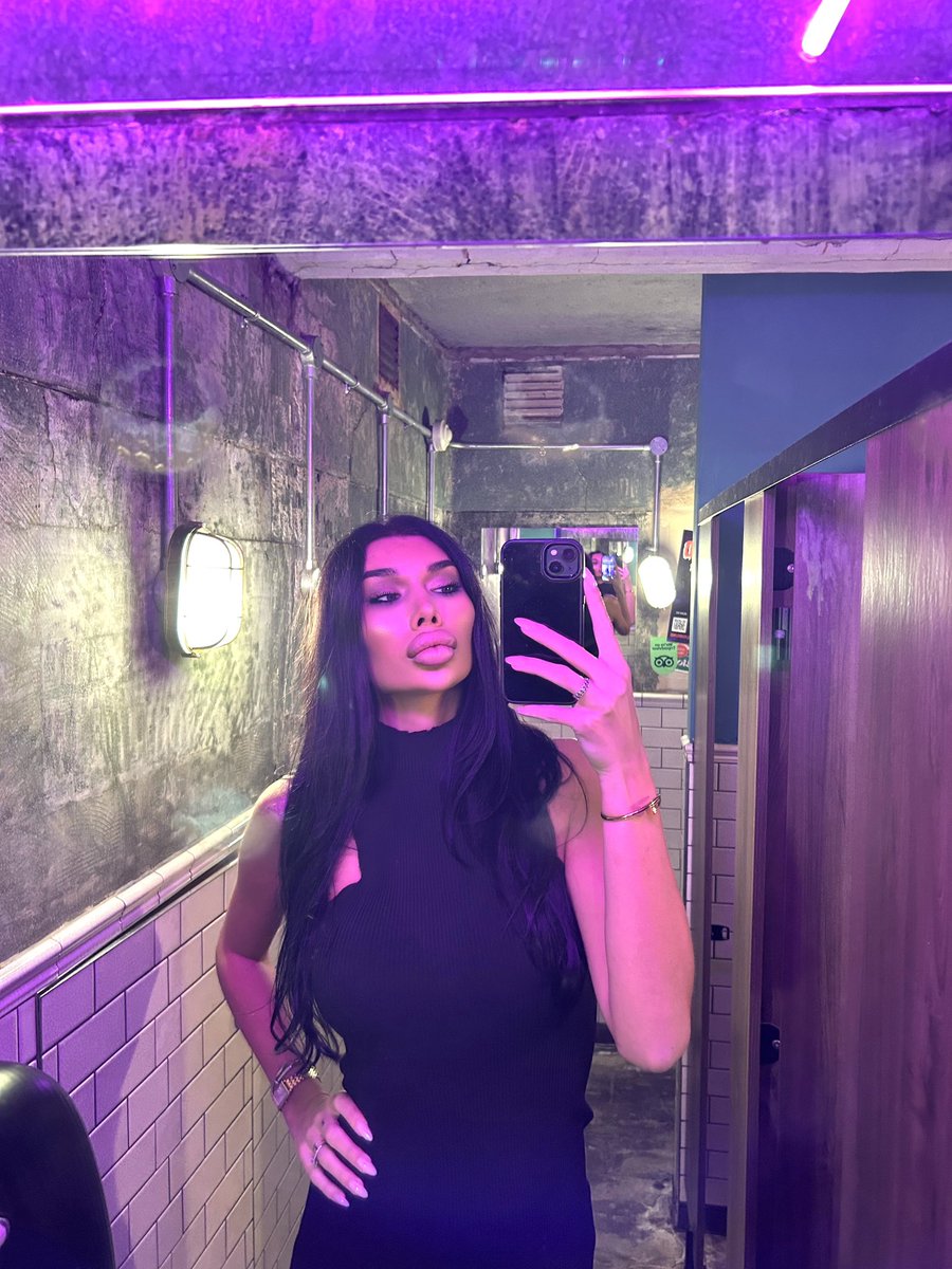 Freakyprinces33's tweet photo. #missangelnoir https://t.co/S6KLWxpoX5