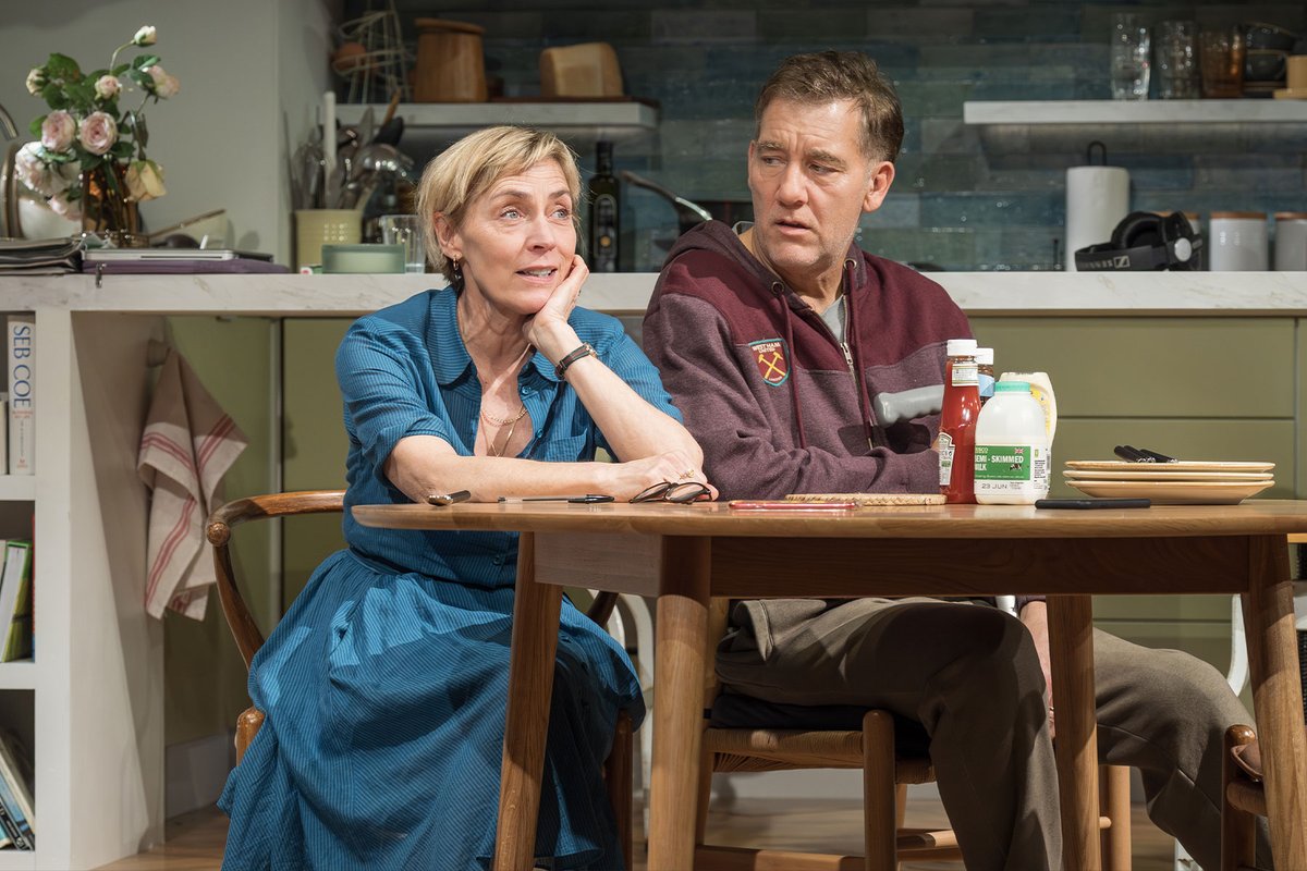 'It’s an astonishingly realised portrayal of the way human beings can grope towards an expression of the real things they are feeling.' Read our review of End with Clive Owen and Saskia Reeves at the National Theatre whatsonstage.com/news/end-with-…