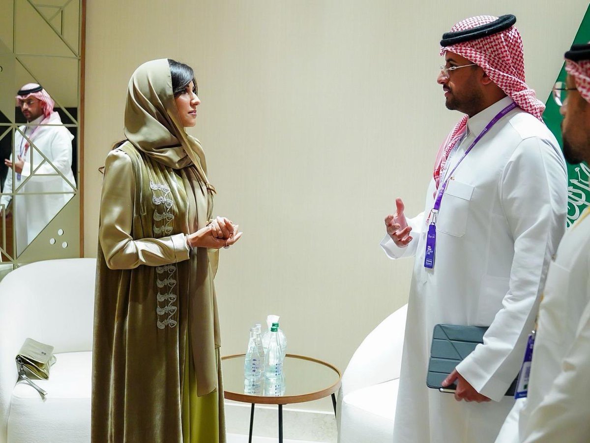 في #منتدى_مسك_العالمي لهذا العام تحت شعار "بإبداع الشباب" والتي تقيمه <a href="/MiskKSA/">Misk Foundation | مسك</a> 

سعدت باستضافة صاحبة السمو الملكي الأميرة ريم بنت الوليد بن طلال آل سعود، رئيس مجلس إدارة شركة المملكة التعليمية ونائب رئيس مجلس أمناء مؤسسة الوليد الانسانية <a href="/Reem_Alwaleed/">Reem Alwaleed ريم بنت الوليد</a> 

وسعادة أ. العزيز