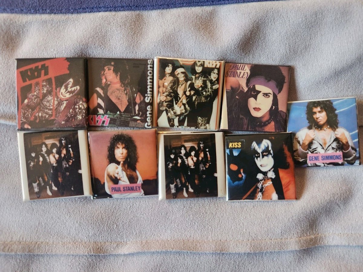 collectkiss's tweet image. Square Buttons Assortment Lot Of 9  
🔗 ebay.com/itm/3579101623…  😝
 #ad