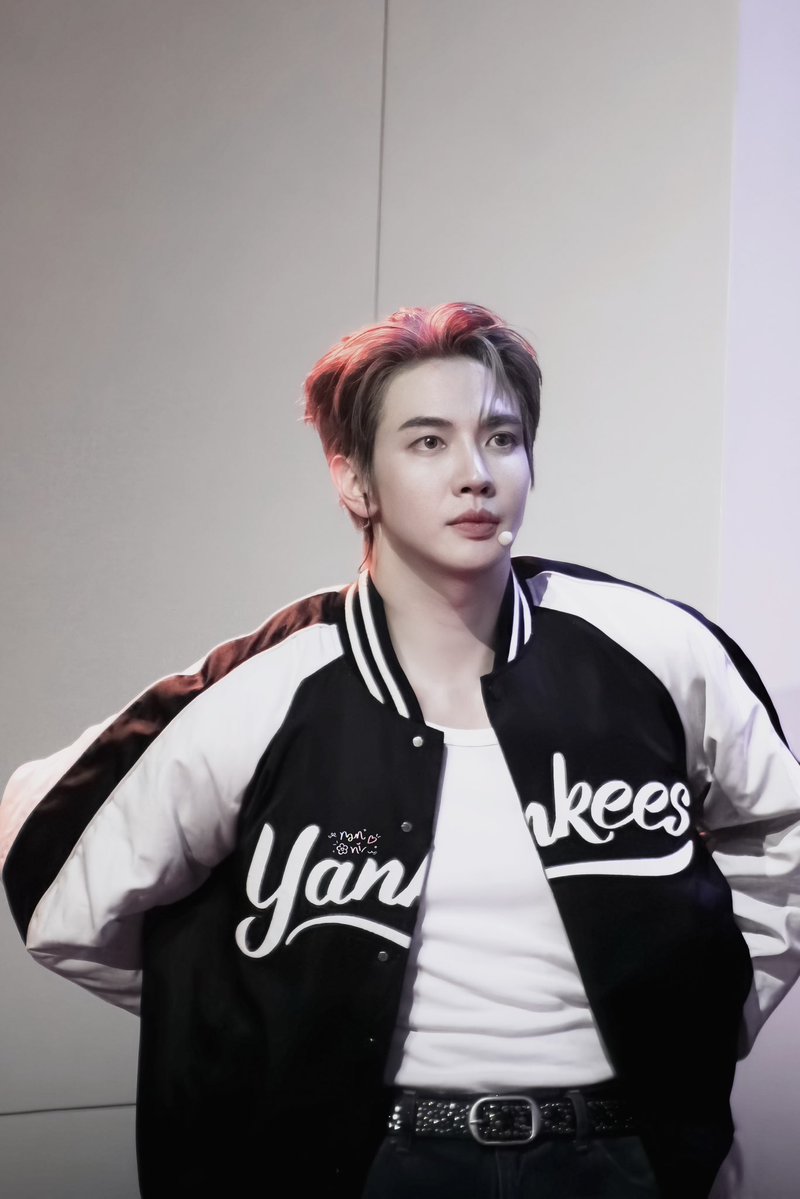 limnannii's tweet image. 『151125』

⸝⸝⸝ อันตรายต่อหัวใจ ˚ ༘♡

#MaxkyBas1stFM 
#maxky_rp