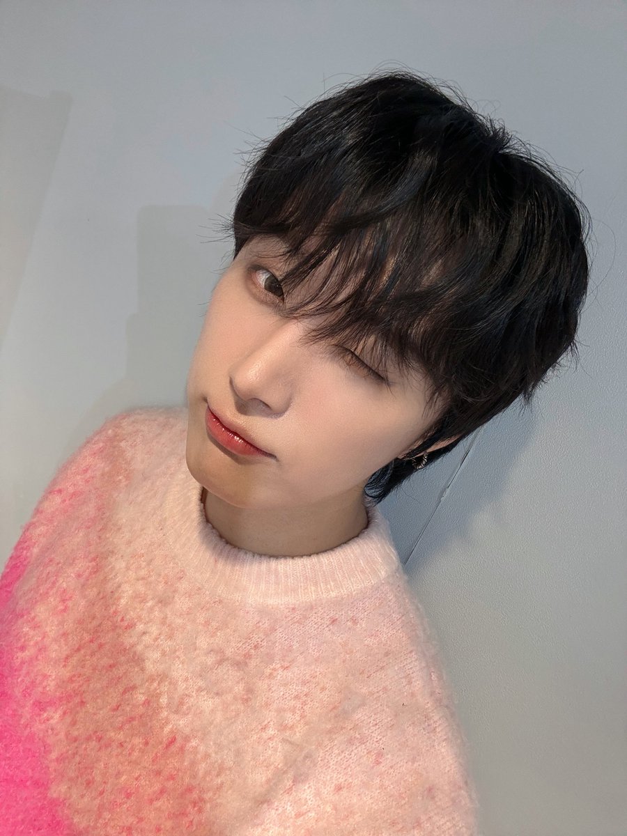 OX] ピンクジャンです🩷 #OMEGA_X #오메가엑스 #オメガエックス #재한