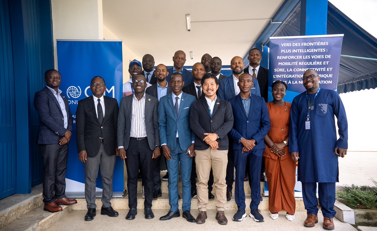 IOMatAU's tweet photo. Mid-term review of Africa's border digitization project! 
We joined @oimcotedivoire 🇨🇮 as they hosted a workshop to assess progress, challenges &amp; next steps of the #smarterborders &amp; #safemobility project funded by 🇯🇵. Insights were shared with 🇷🇼 &amp; 🇪🇹 delegations. #DigitalBorders https://t.co/et7wGt8YjJ