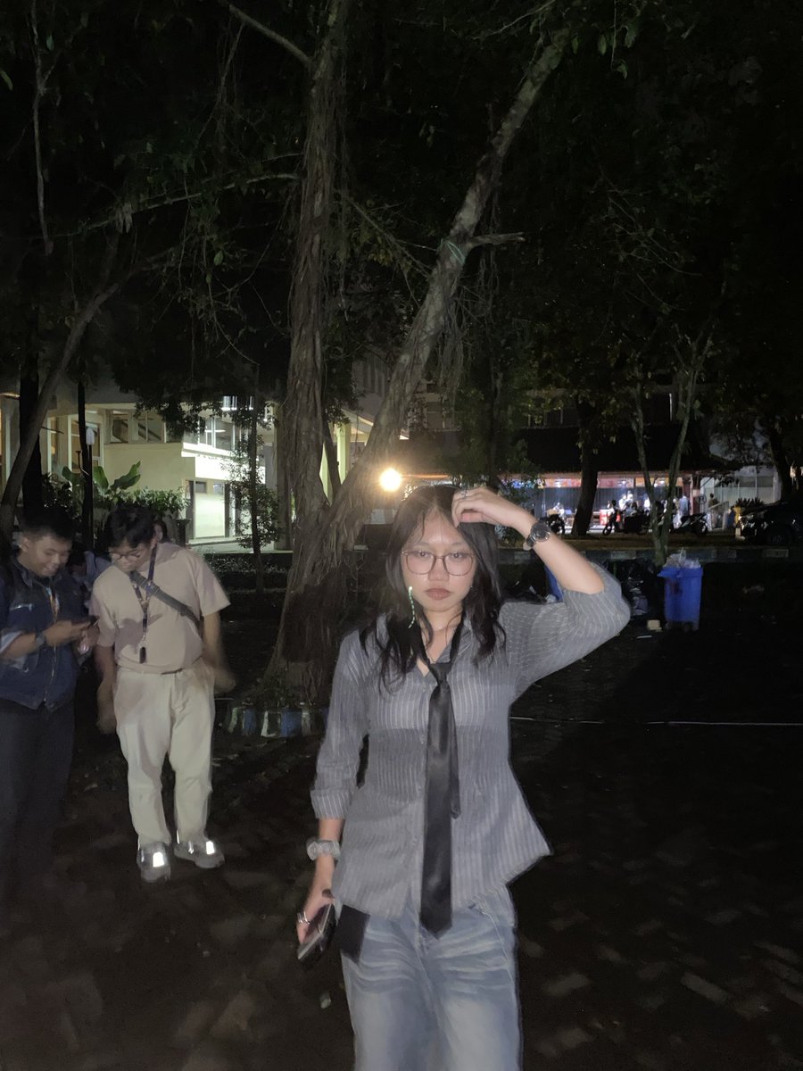 4thashv's tweet image. okay