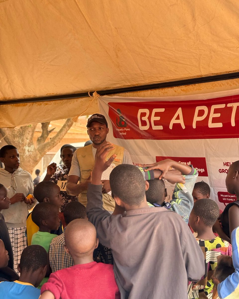 Uniquely Paws tweet media