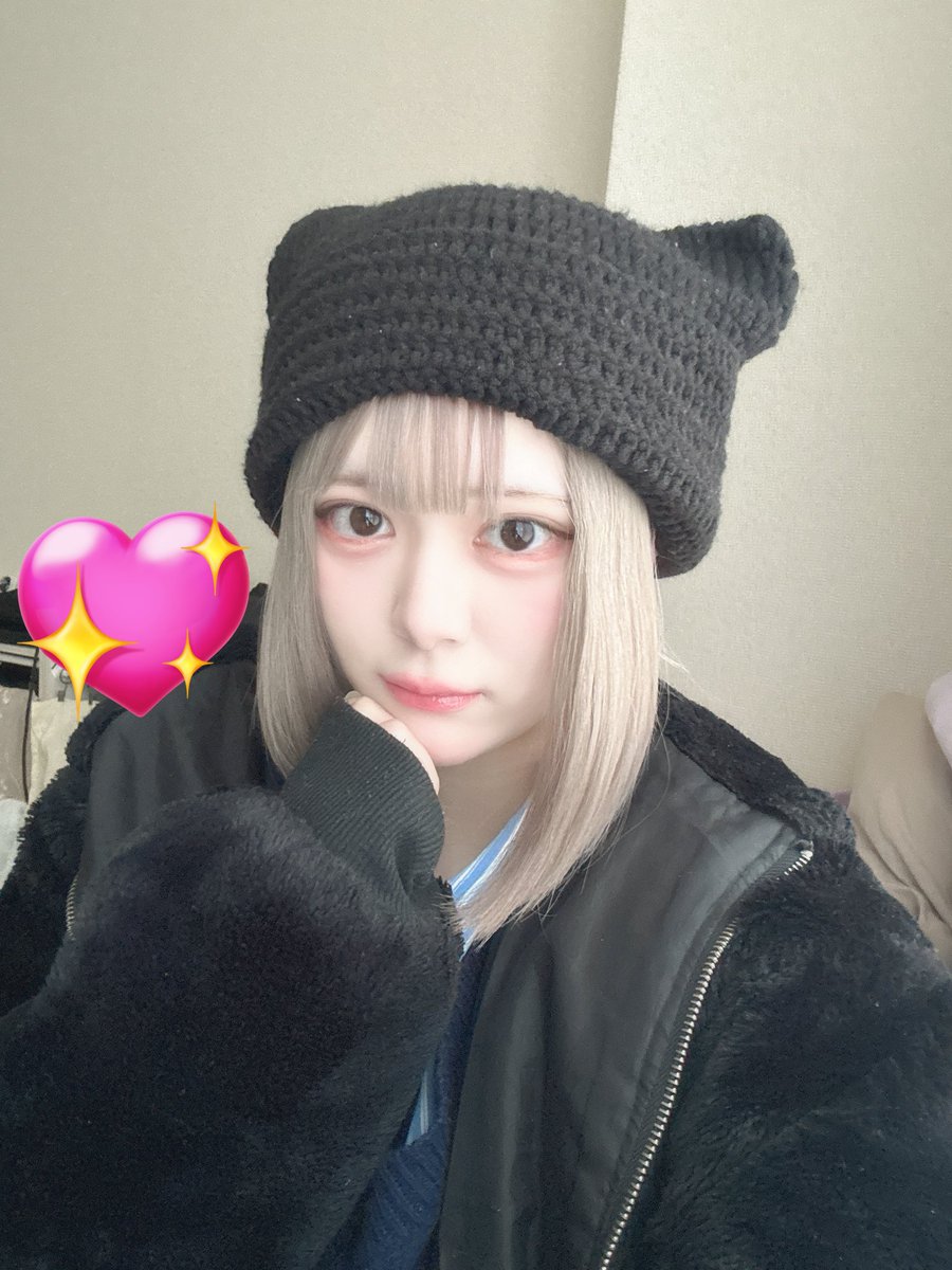 ギリギリいきてます👍🏻🤍

5億年ぶりに化粧したよん