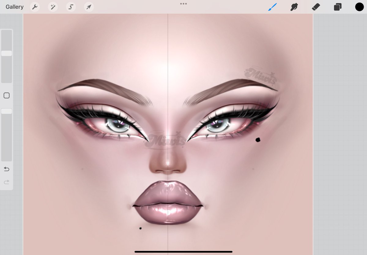 Miwsiaa's tweet image. Love this one x

#robloxface #robloxmakeup #RobloxArtCommissions