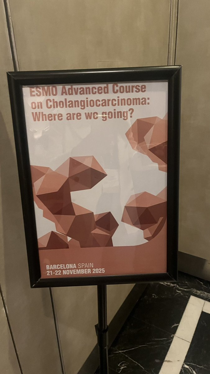 Angela Lamarca tweet media