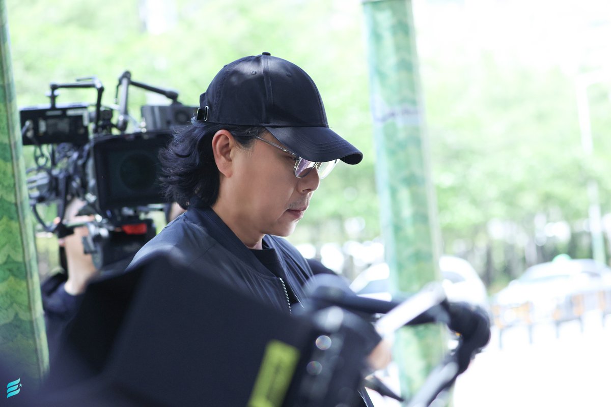 OfficialEent's tweet image. [#blog]
⠀⠀
[김법래] &apos;가족의 비밀&apos; 촬영 현장 BEHIND
⠀
📮blog.naver.com/eentertainment… 
⠀⠀
#김법래 #kimpublae
#Eent #이엔터