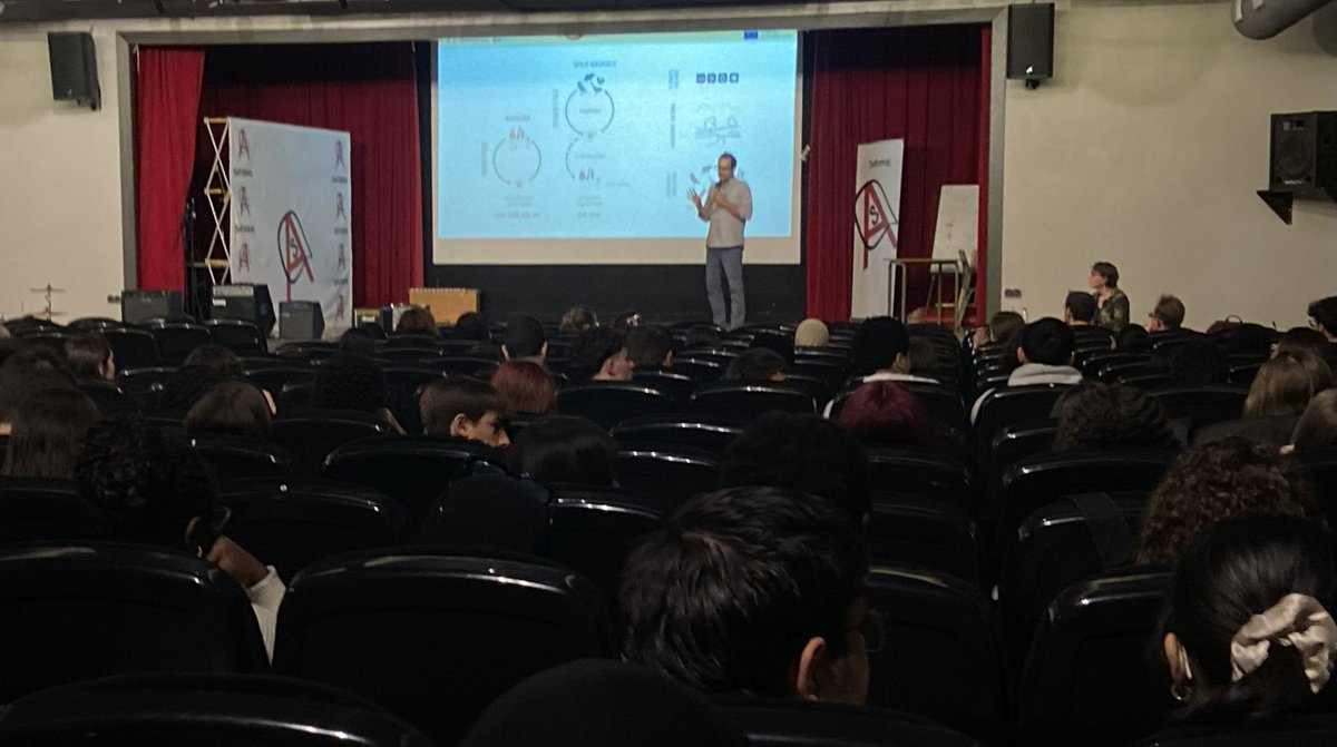 E4Warning HE tweet media