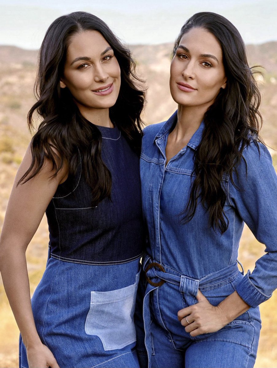Chupacabra_01's tweet photo. 🎂Happy Birthday to The Bella Twins! @NikkiAndBrie #BellaTwins #BrieBella #NikkiBella #WWEHOF #TotalDivas #TotalBellas #WWE #NXT #ECW #NWA #WCW #TNA #ROH #AEW #MLW #LuchaLibreAAA #CMLL #NJPW #AJPW https://t.co/jBV8Lcmmiv