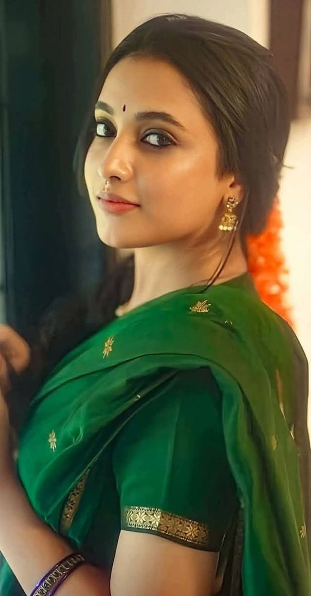 itzSKoff's tweet image. இந்த உலகத்துல எல்லார்க்கும் பிடித்த மாதிரி யாராலும் வாழ முடியாது. அப்படி வாழ நினைத்தால் அது போலியான வாழ்க்கையாகத்தான் இருக்கும். முடிந்த வரை நமக்கு பிடித்த மாதிரி சந்தோசமாக வாழ்வோம்.