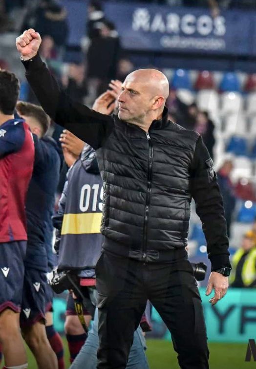 jotaeasy's tweet photo. Hoy más que nunca, vamos @LevanteUD https://t.co/e4j7emoNO9