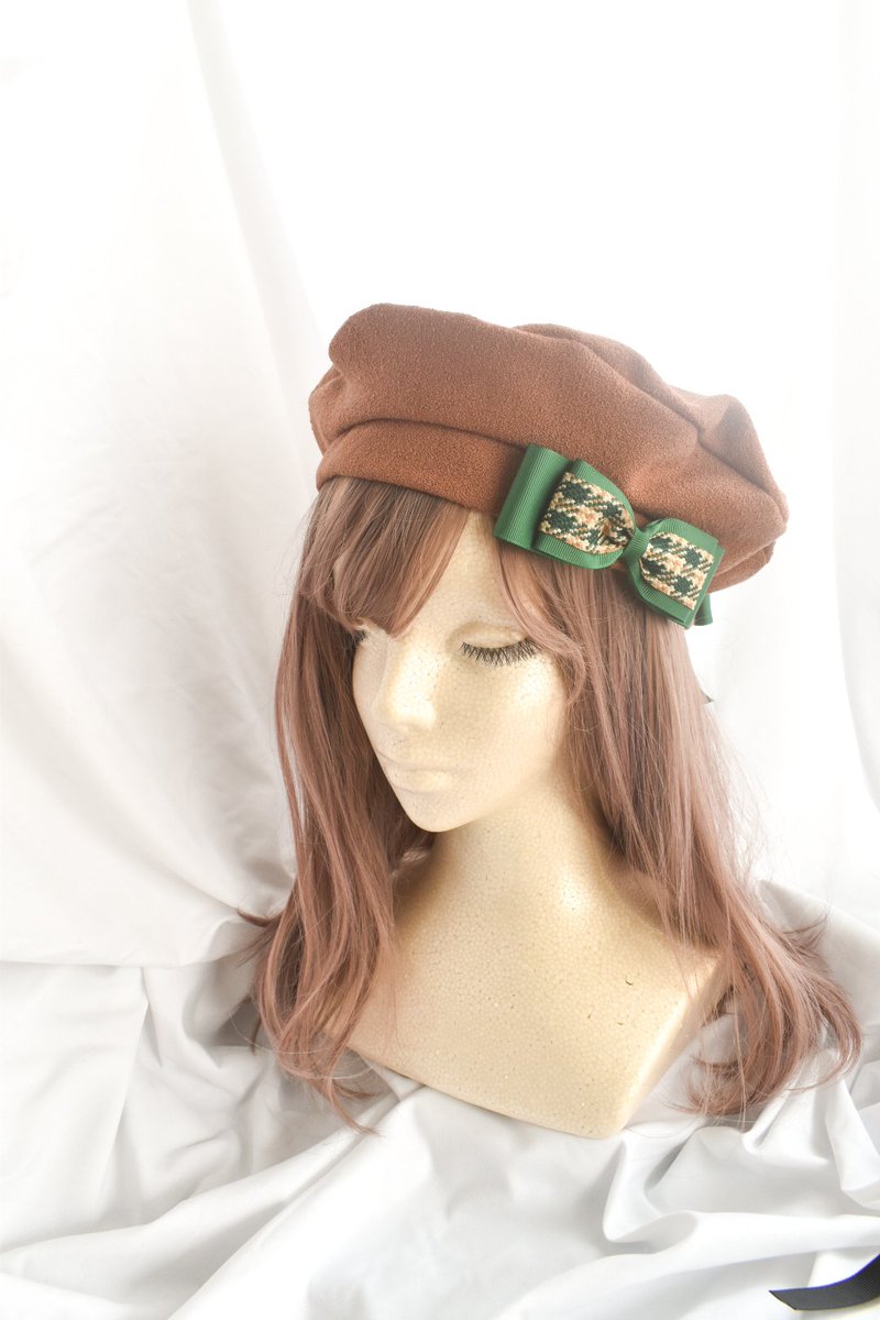 Waltz_with_Psyc's tweet image. #GLMクラシカル
通販は明日、11/22(土)23:59まで🥀

取り外しのできる千鳥チェックリボン付きベレー帽や、ヘッドドレスをご用意しております。
是非ご覧下さいませ(❁ᴗ͈ˬᴗ͈)
🔗gothlolimarket.com/search?q=%E3%8…

#ロリータ #ロリィタ #クラロリ #ベレー帽