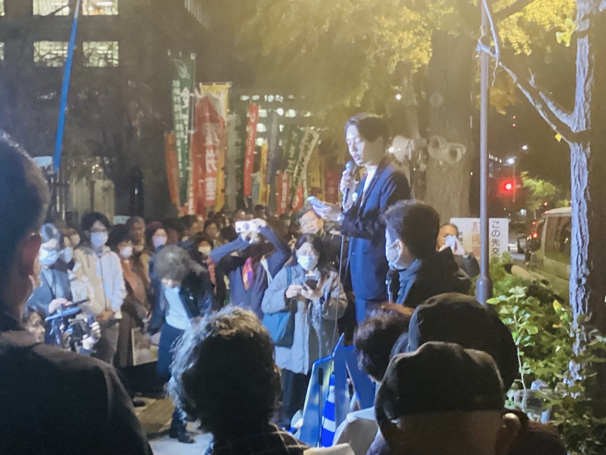 日本政府に #核兵器禁止条約 に署名・批准するよう求める署名が344万筆以上、政府に提出されました❣️
大変な熱気です。
2度と核戦争を繰り返さないため、被爆者の皆さんとともに、非核三原則を堅持し、核兵器禁止条約に批准することを強く求めます。