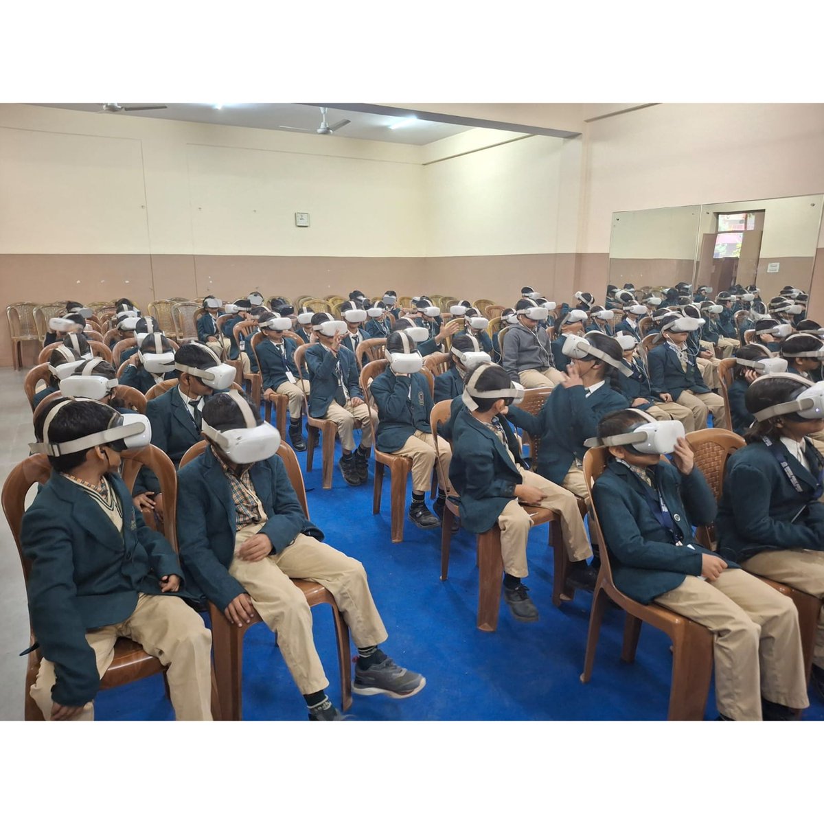 spsairportjpr's tweet image. #spsairportjpr
#drishtatechnology
#metaverselearning
#ImmersiveLearning
#360vr
#FutureReadySchools
#VirtualRealityEducation
#NextGenLearning
#EdTechIndia
#vrineducation
#digitallearning
#LearningReimagined
#SchoolLife
#FutureOfEducation
#InnovativeLearning
#vrexperience
